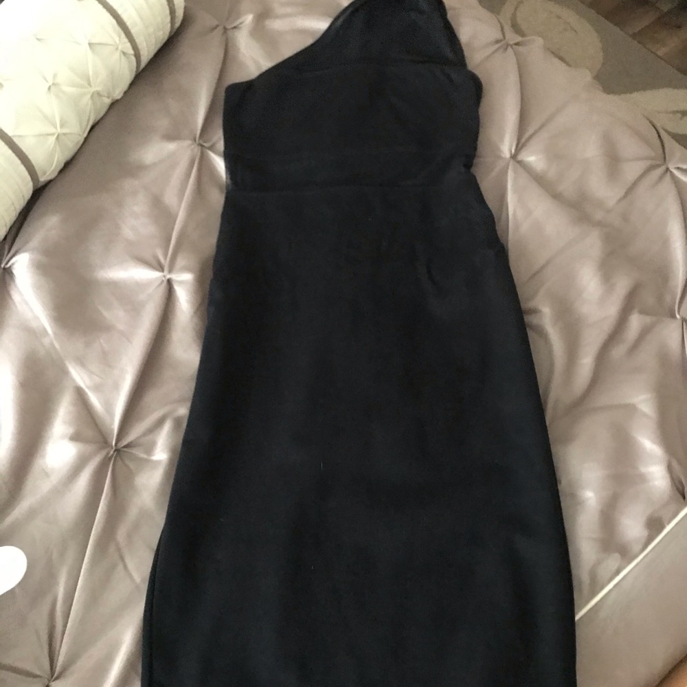 Midi one shoulder mesh and black express dress